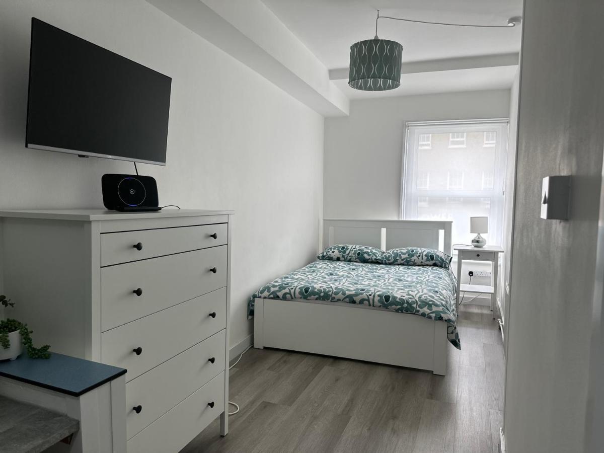 High Barnet Studio Flat Apartment Bagian luar foto