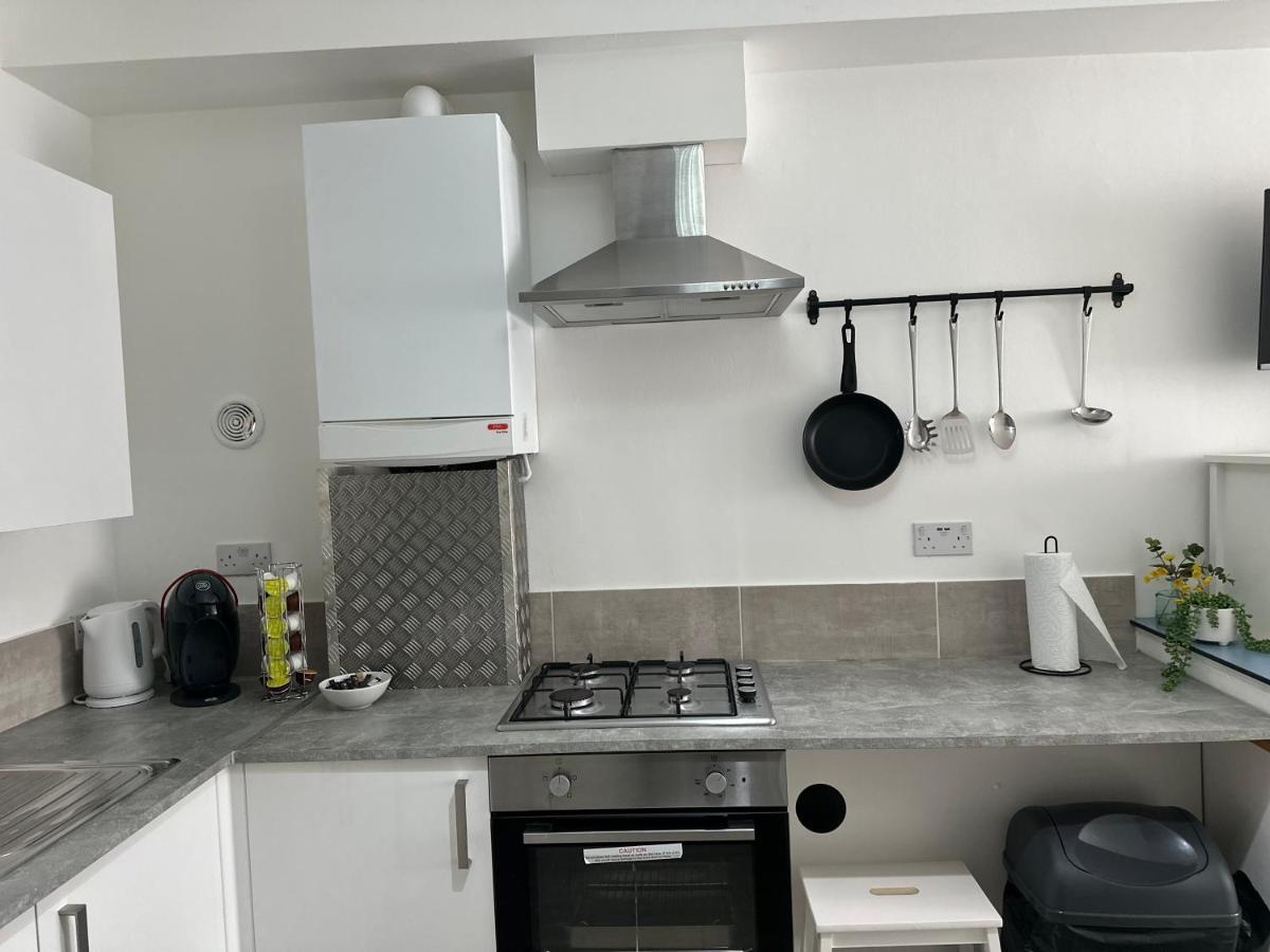 High Barnet Studio Flat Apartment Bagian luar foto